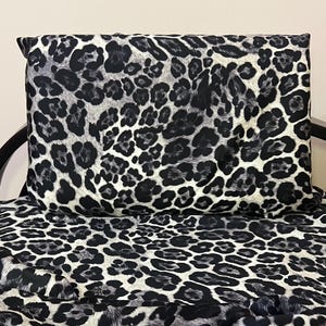 Gray Leopard Print Cotton Satin Bedding Set: Hypoallergenic Animal Print Sheets, Aesthetic Bedroom Decor