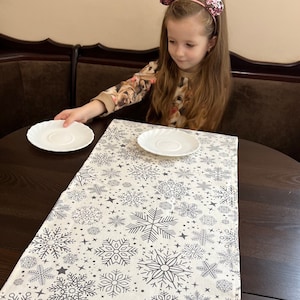 Silver Christmas snowflakes waterproof milk table runner