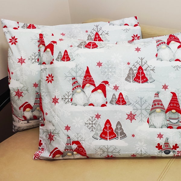 Red Christmas gnome pillowcase, red gnomes xmas set, Christmas pillowcase gnome kids, Christmas toddler pillowcase, Queen King gnome pillow