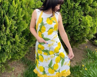 Lemons kitchen apron, lemon flowers women apron, lemons yellow Ukrainian apron, stand with Ukraine apron, lemons flower kitchen apron