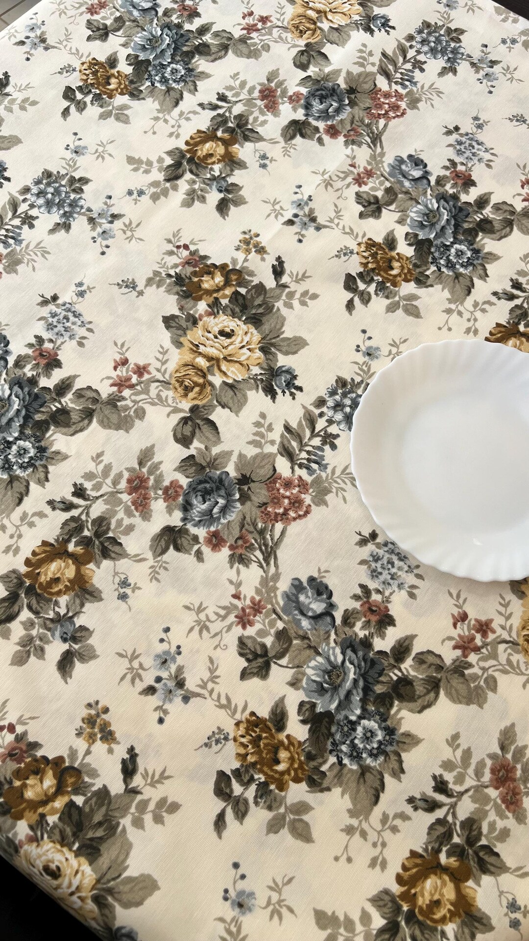 Big Blue Roses Flowers Waterproof Table Cloth, Flowers Dirty-proof ...