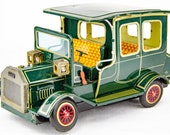 Vintage 1960s S.H. Horikawa Japan Old Fashioned Car Battery Operated Tin Toy