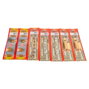 Chooch Enterprises 1:160 N Scale 7-Lot Model Train Acessories