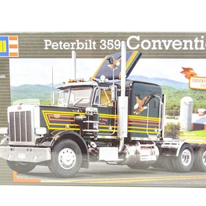 Revell 1/25 Peterbilt 359 Conventional Semi Tractor Truck Model Kit 07412