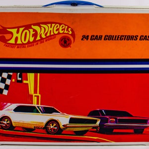 1997 Hot Wheels Carrying Case With 27 Cars Included 