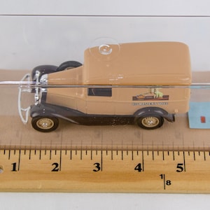 Miniature Rare Eligor Ford V8 Poste PTT Suisse (échelle 1/43) Dans Son Coffret
