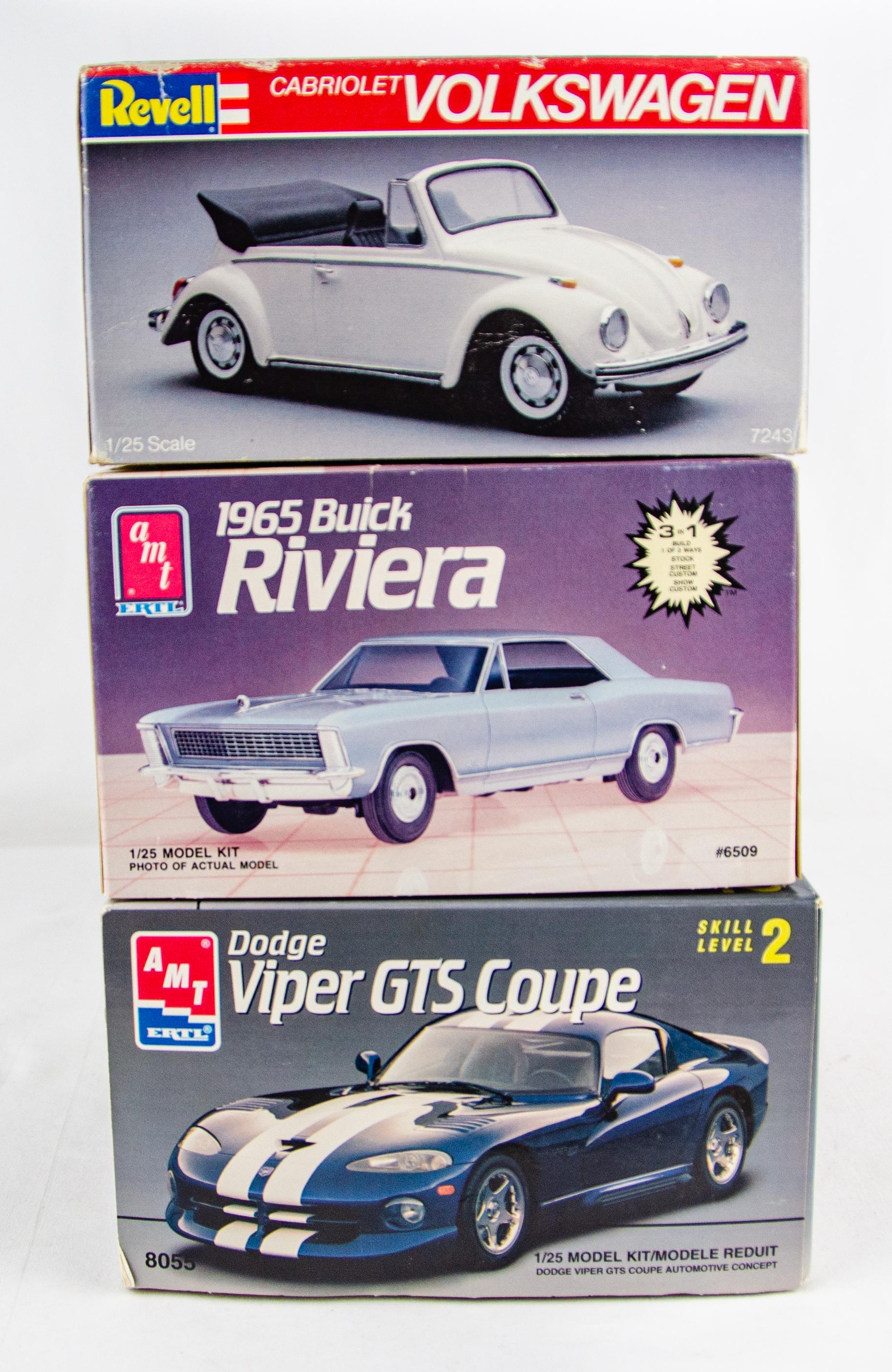 1/25 amt ムスタング revell コルベット,ダッジバイパー3台纏めて AMT Revell Volkswagen Beetle Buick Riviera Dodge Viper 1:25 Model
