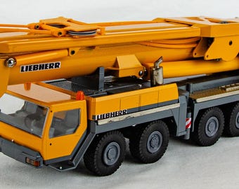 コンラッド 2097 リープヘル LTM 1300/1 移動式クレーン ドイツ製 1:50