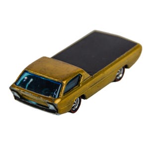 Vintage Hot Wheels 1:64 Scale 1967 Redline Deora Diecast Model Car