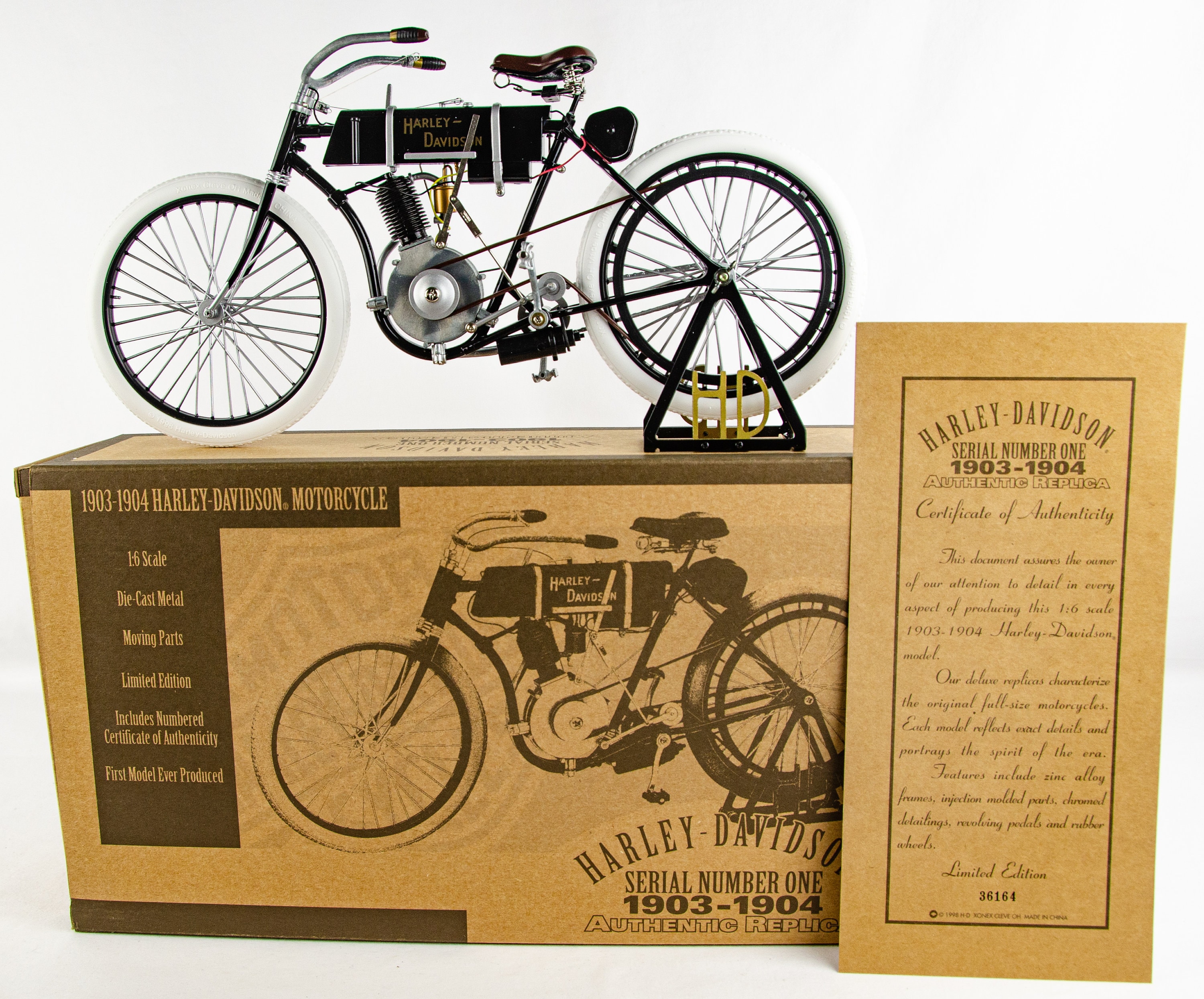 Harley Davidson Serial Number One 1903-1904 1:6 Scale Diecast Model  Motorcycle