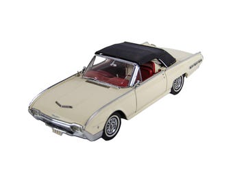 Danbury Mint 1956 Desoto Adventurer Coupe Black & Gold 1:24