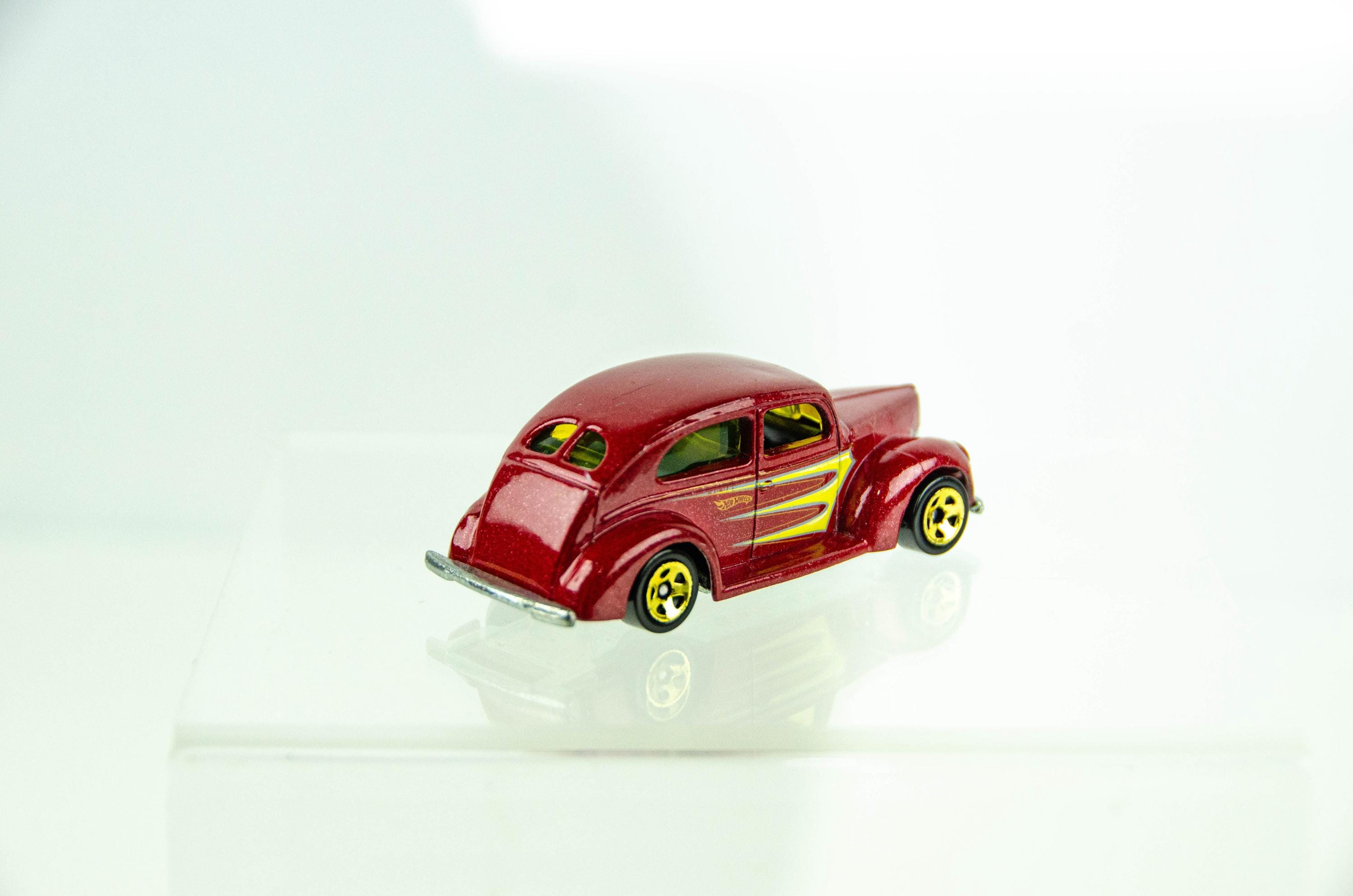 Vintage 1982 Hot Wheels 40 Ford 2 Door Fat Fendered Red Yellow