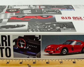 グンゼ産業 ハイテクモデル フェラーリ 250 GTO 日本 1/24スケール