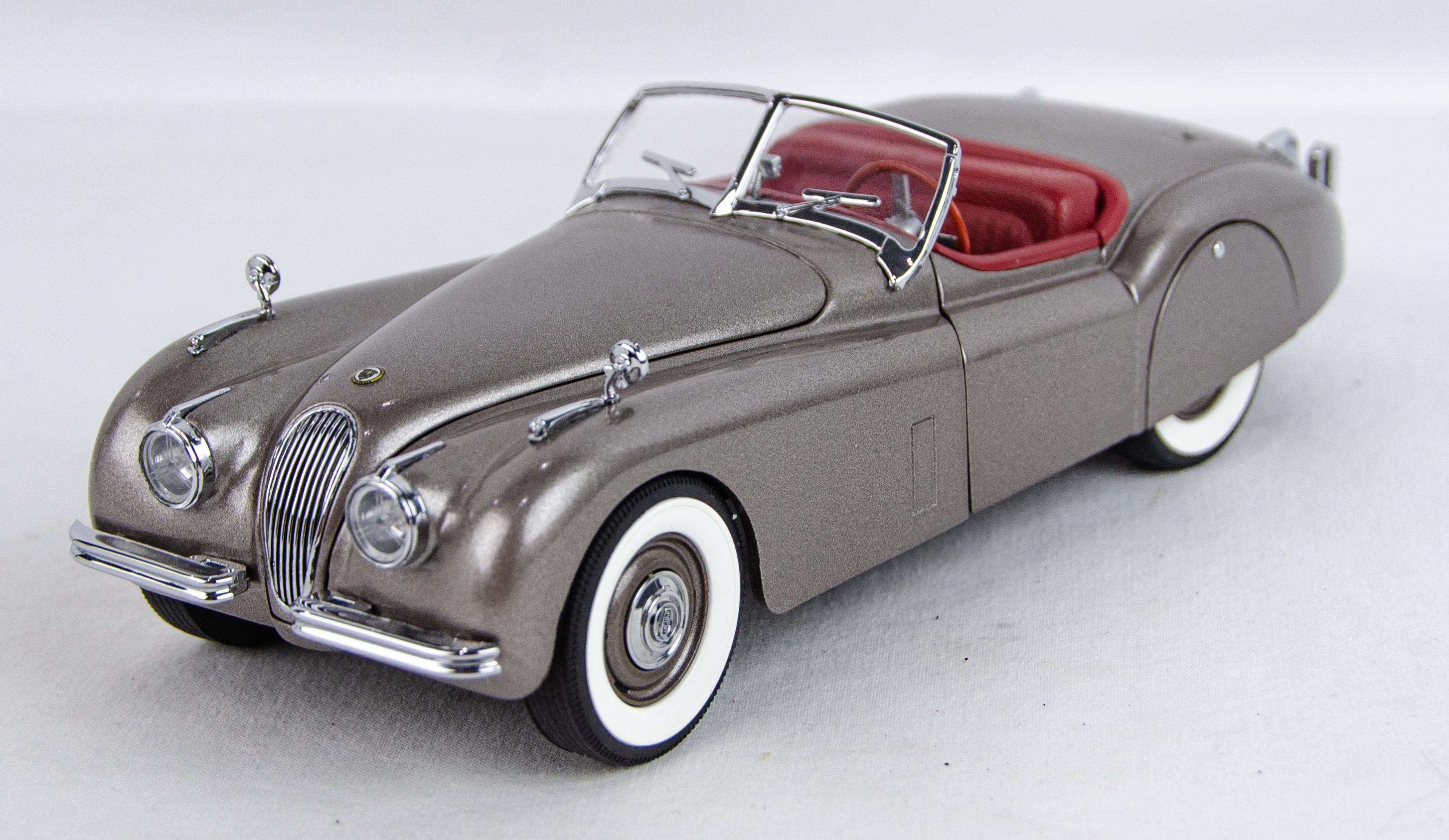 Franklin Mint 1:24 Scale 1949 Jaguar XK-120 Roadster Diecast