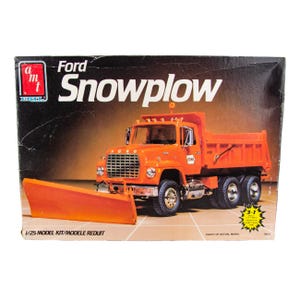 Vintage AMT 1:25 Ford Snowplow Truck Model Car Building Kit 6635