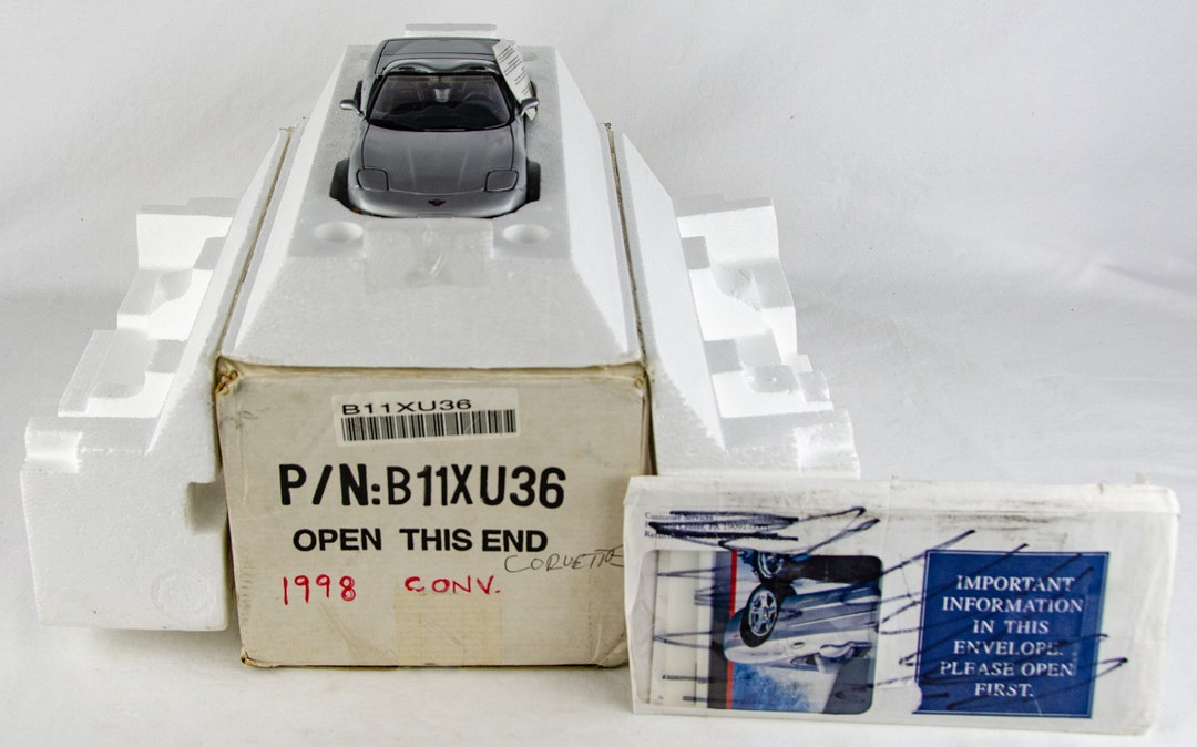 Chevrolet Corvette 1968 yellow (Vitesse) 1:43