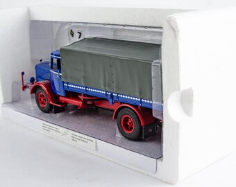 Minichamps 1:43 Scale Modell Büssing 8000S Canvas Diecast Model