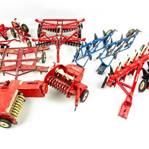 Vintage 1960s Ertl Tru Scale 1/16 Farm Tractor Lot Disk Plow Harrow Hay Baler