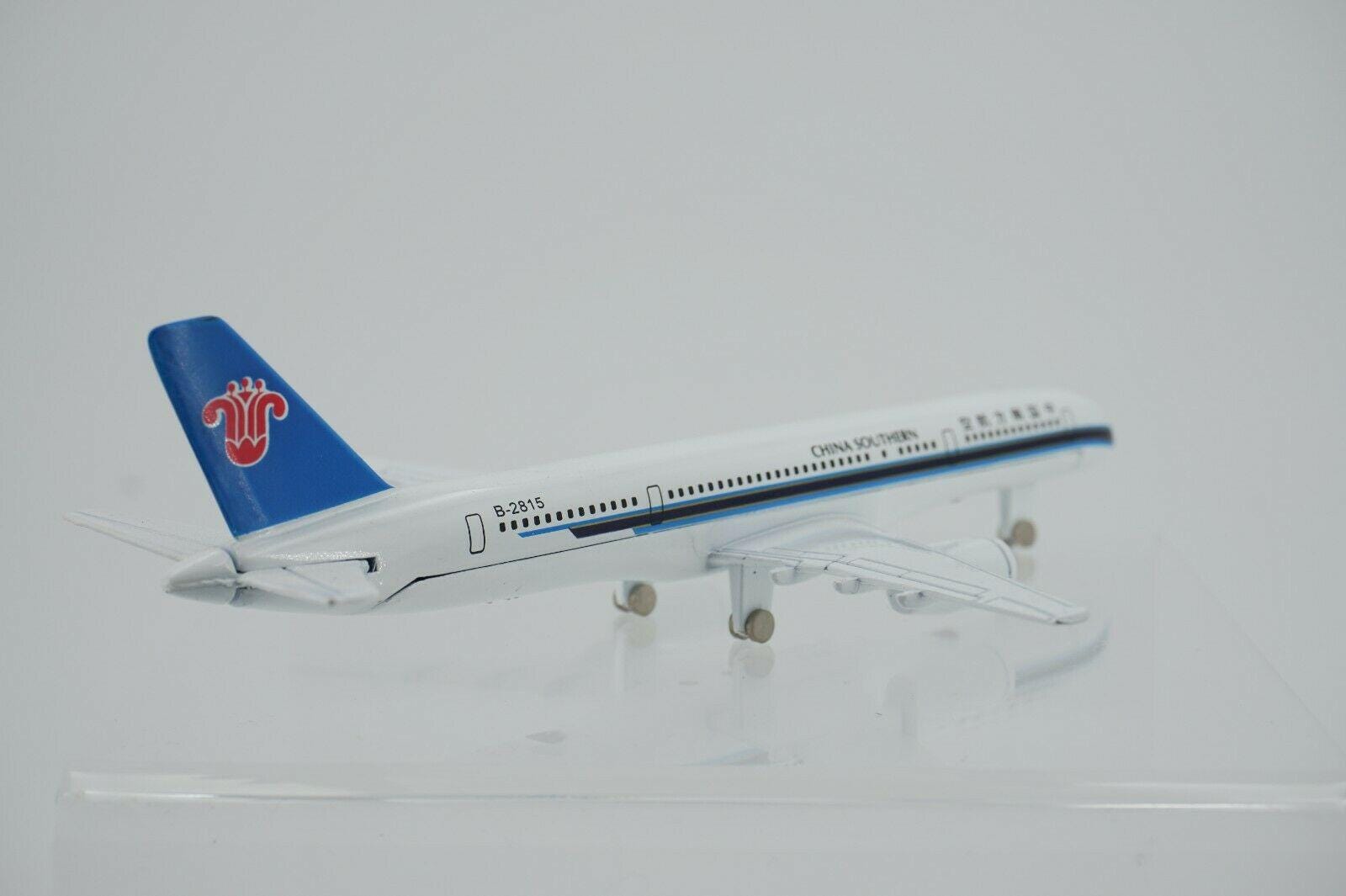 超レア NGモデル 中国南方航空 ボーイング757-200 1:400 飛行機 B2815