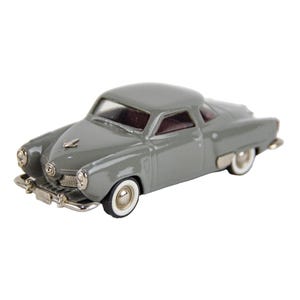 American Classics 1:43 Scale 1951 Studebaker Diecast Model Car