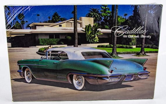 Arii 1958 Cadillac Eldorado Biarritz Soft Top Japan 1:24