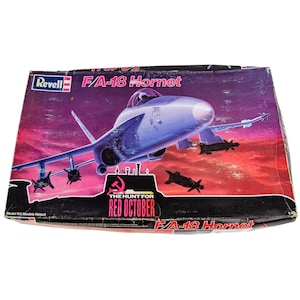 1990 Revell 4704 F/A-18 Hornet Hunt For Red October 1:48 Scale Model Plane Kit