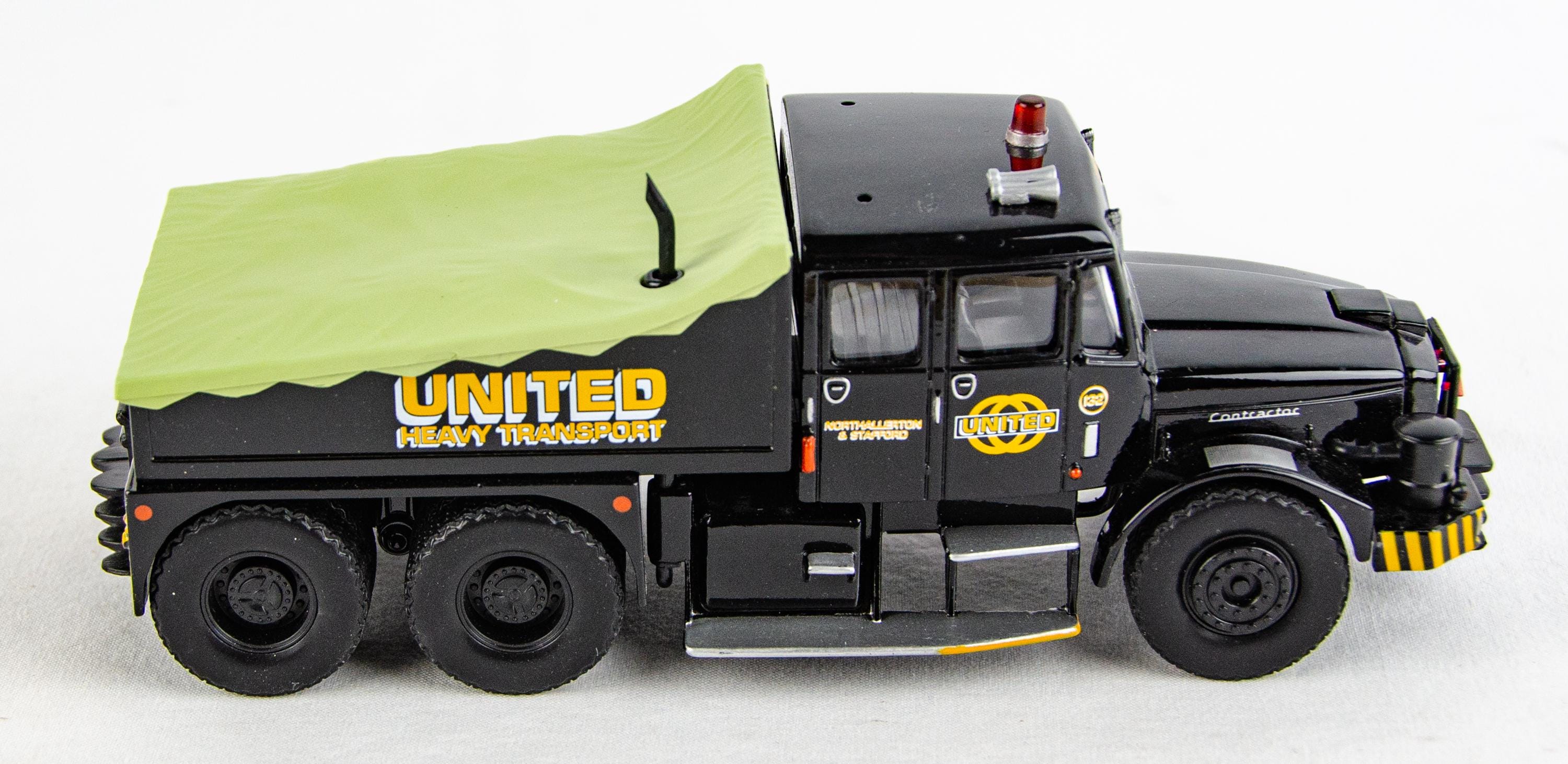 Corgi Heavy Haulage Scammell Contractor United Truck Diecast Model 