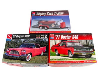 AMT Super Trailer Chrysler 300C & Plymouth Duster 340 1:25 modelautokit 3P