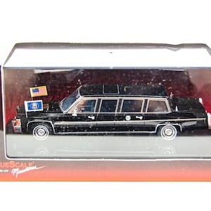 TrueScale Miniatures 1/43 1983 Cadillac Presidential Limousine Black Model Car