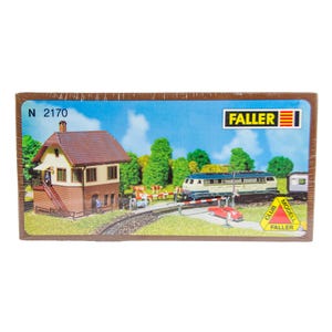 Faller Railroad Crossing 2170 N Scale Model Train Building Kit