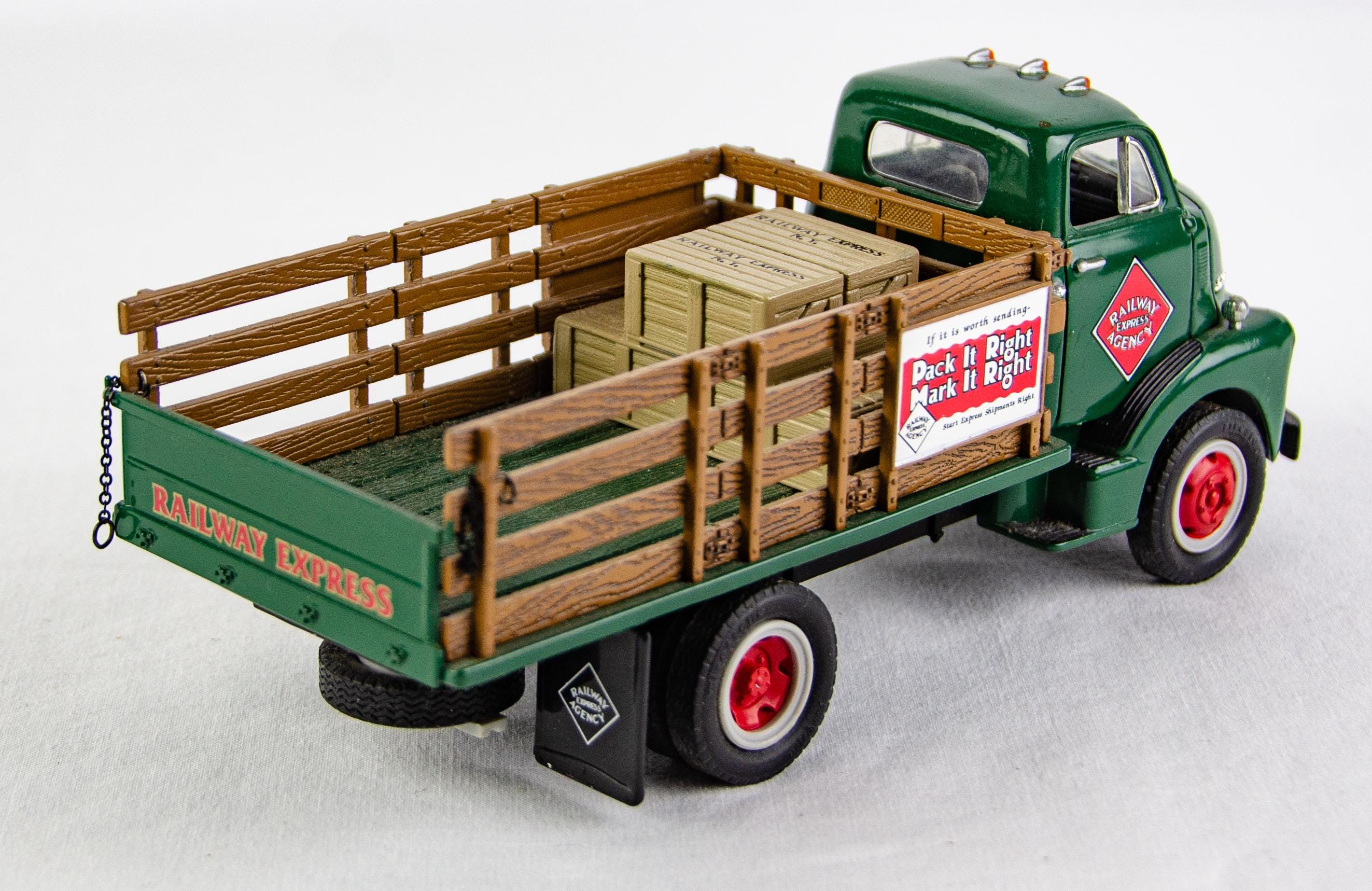 First Gear 1952 GMC Stake Truck Railway Express Agency 1:34 Scale