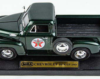 Mira Fairfield Mint 1953 Chevrolet Pickup Truck Texaco Green 1:18