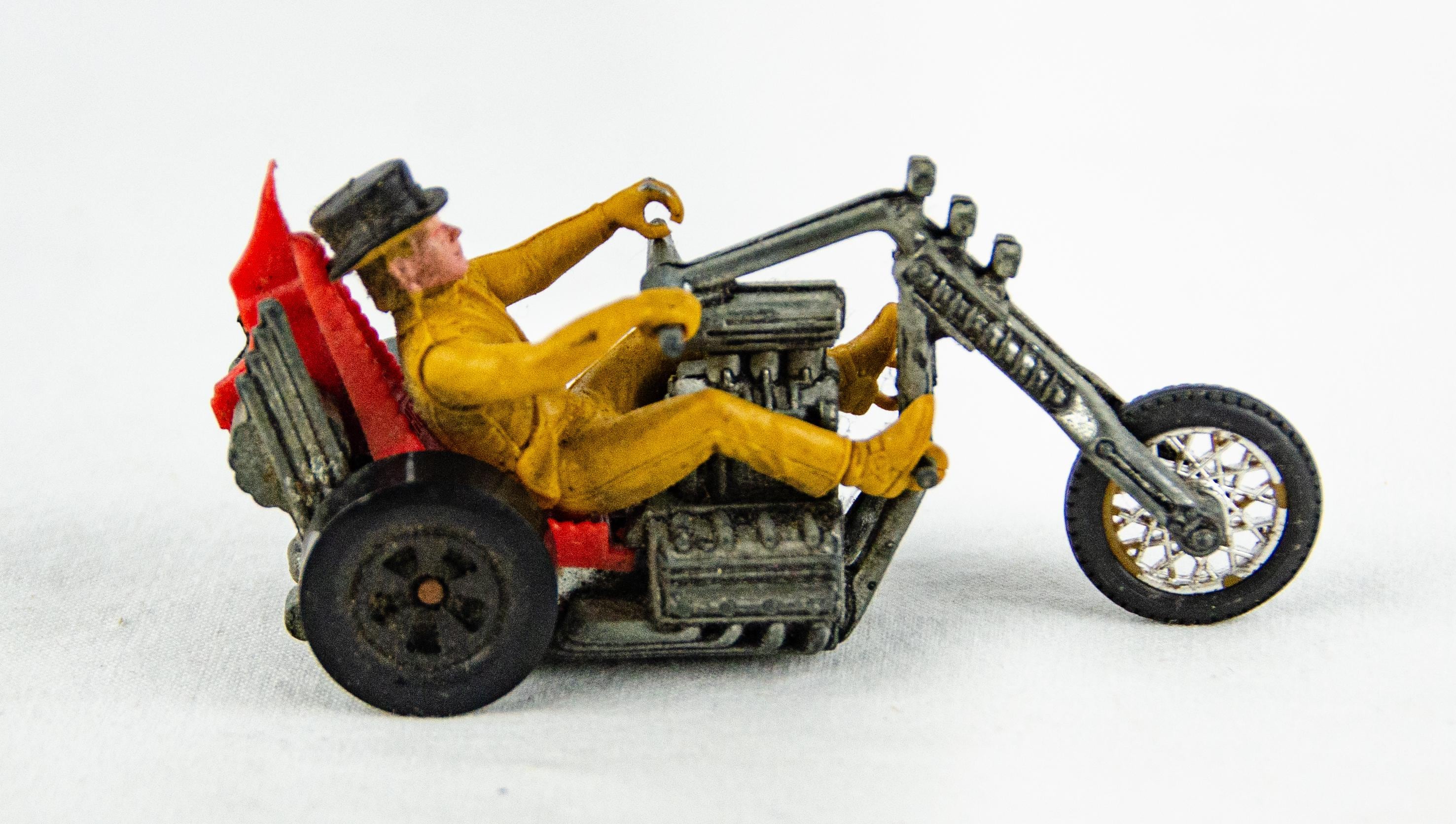 Hot Wheels Hot Wheels RRRumblers MOTOR⑧ Hot Wheels Mattel RRRumblers z lat 70., czerwony motocykl Torque