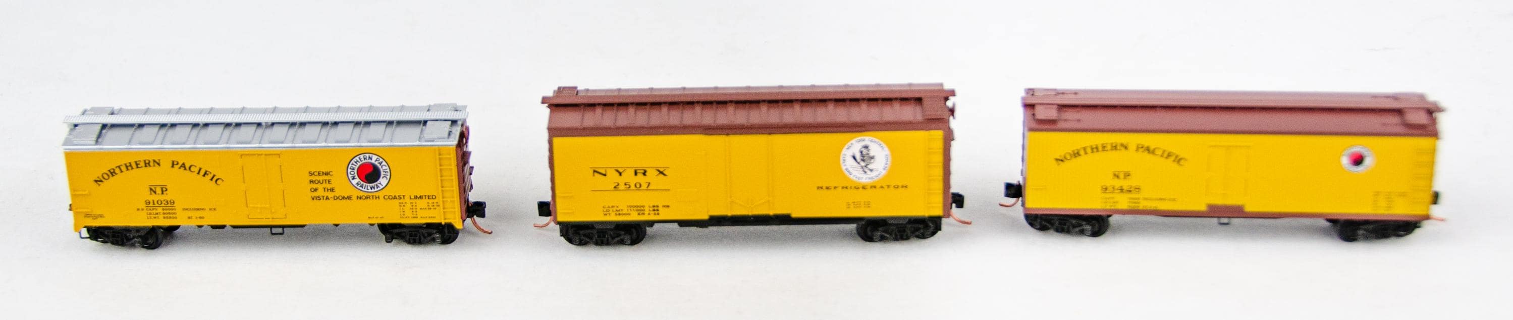 Assorted Micro Train Lines 1:160 N Scale Model Train Freight Box Cars ...