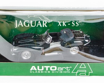 Autoart 1:18 Scale 1956 Jaguar XKSS Diecast Model Car 73511
