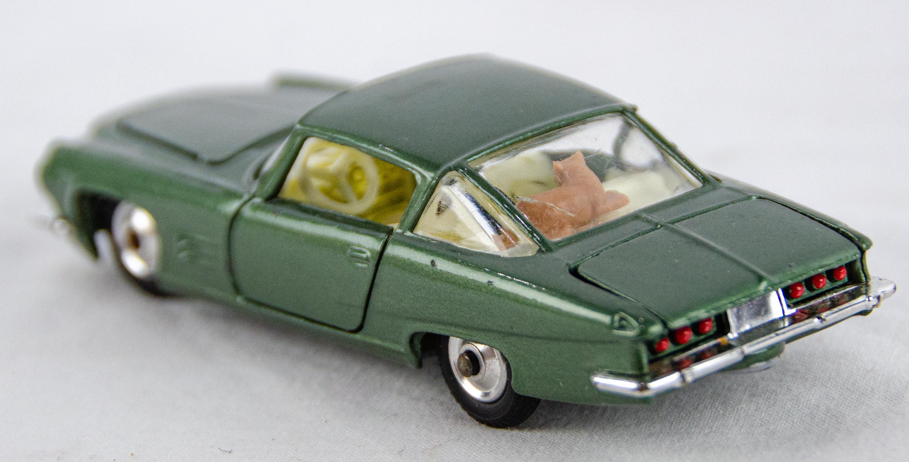 Corgi Toys 1/43 - Ghia L6.4 Avec Moteur Chrysler - N°241 - Miniature Ancienne