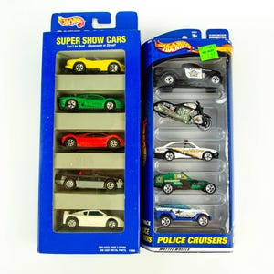 Vintage 1995 Hot Wheels 5 Car Gift Pack Lot Super Show Cars 2000 Police Cruisers