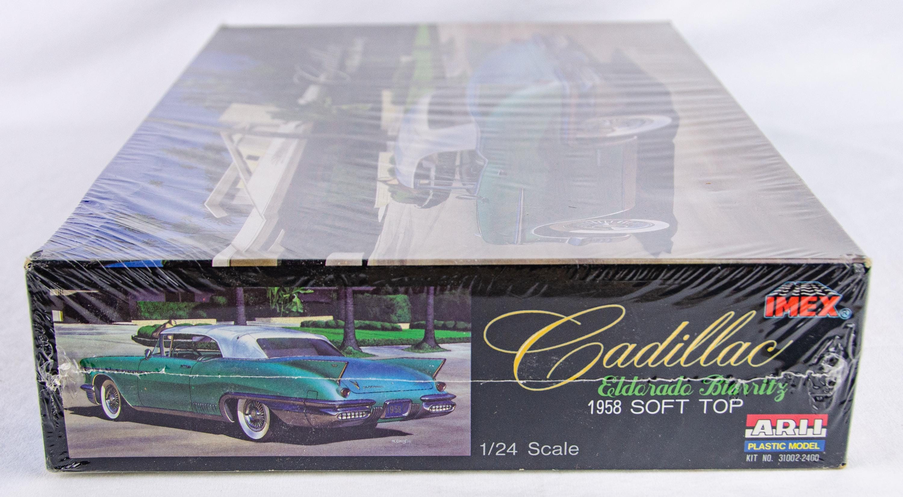 、1958 Cadillac Eldorado プラモデルキット、未開封品 Arii 1958 Cadillac Eldorado Biarritz Soft Top Japan 1:24