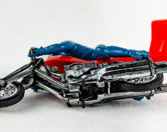 1970s Hot Wheels Mattel Rrrumblers Red High-tailer Blue Rider