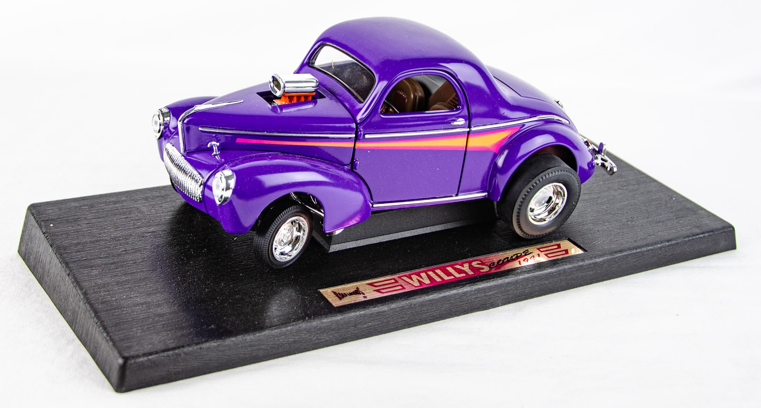 Willys 1941 Gasser with Flames, Red - Acme A1800916 - 1/18