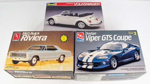 1/25 amt ムスタング revell コルベット,ダッジバイパー3台纏めて AMT Revell Volkswagen Beetle Buick Riviera Dodge Viper 1:25 Model