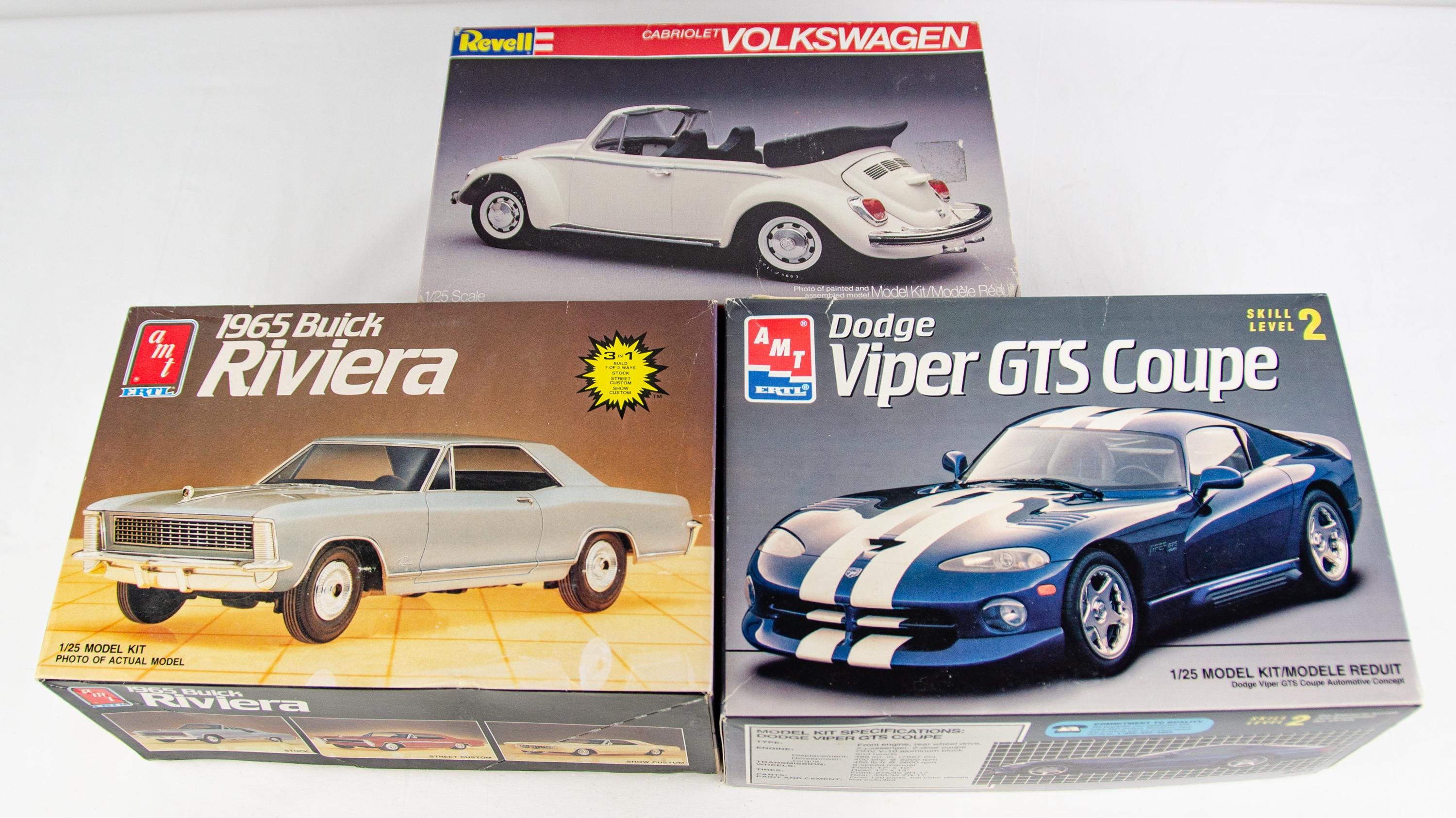 1/25 amt ムスタング revell コルベット,ダッジバイパー3台纏めて AMT Revell Volkswagen Beetle Buick Riviera Dodge Viper 1:25 Model