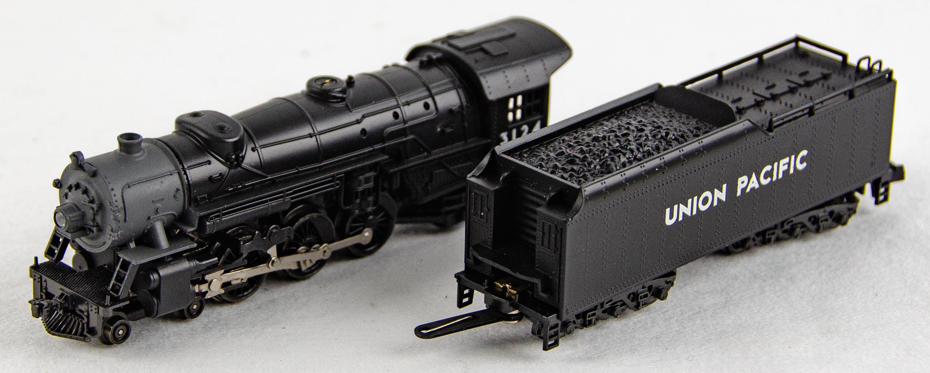 Con-cor Rivarossi Steam Locomotive & Tender Union Pacific N