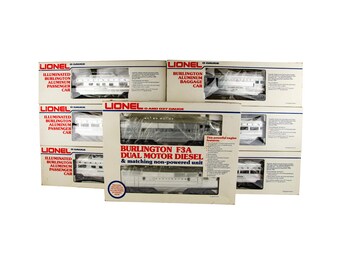 O Scale Model Train Powered Diesel Locomotive Burlington Lionel 7 Car Set