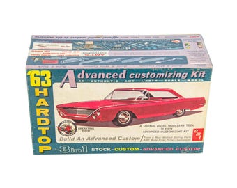 Vintage AMT 6223-200 1:25 1963 Ford Thunderbird Hardtop Custom Model Car Kit