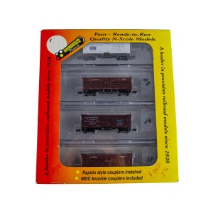 Roundhouse 89502 Atchison, Topeka, & Santa Fe Freight 4 Pack N Scale Model Train