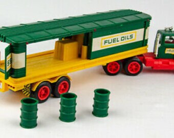 Vintage 1975 Hess Box Trailer With Oil Barrels Original Box