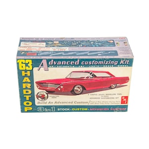 Vintage AMT 6223-200 1:25 1963 Ford Thunderbird Hardtop Custom Model Car Kit