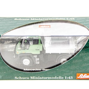 Schuco 1/43 Mercedes-Benz Unimog U 300 Green Diecast Model Car 4641