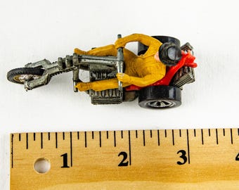 1970s Hot Wheels Mattel Rrrumblers Red Torque Chop W/ Rider